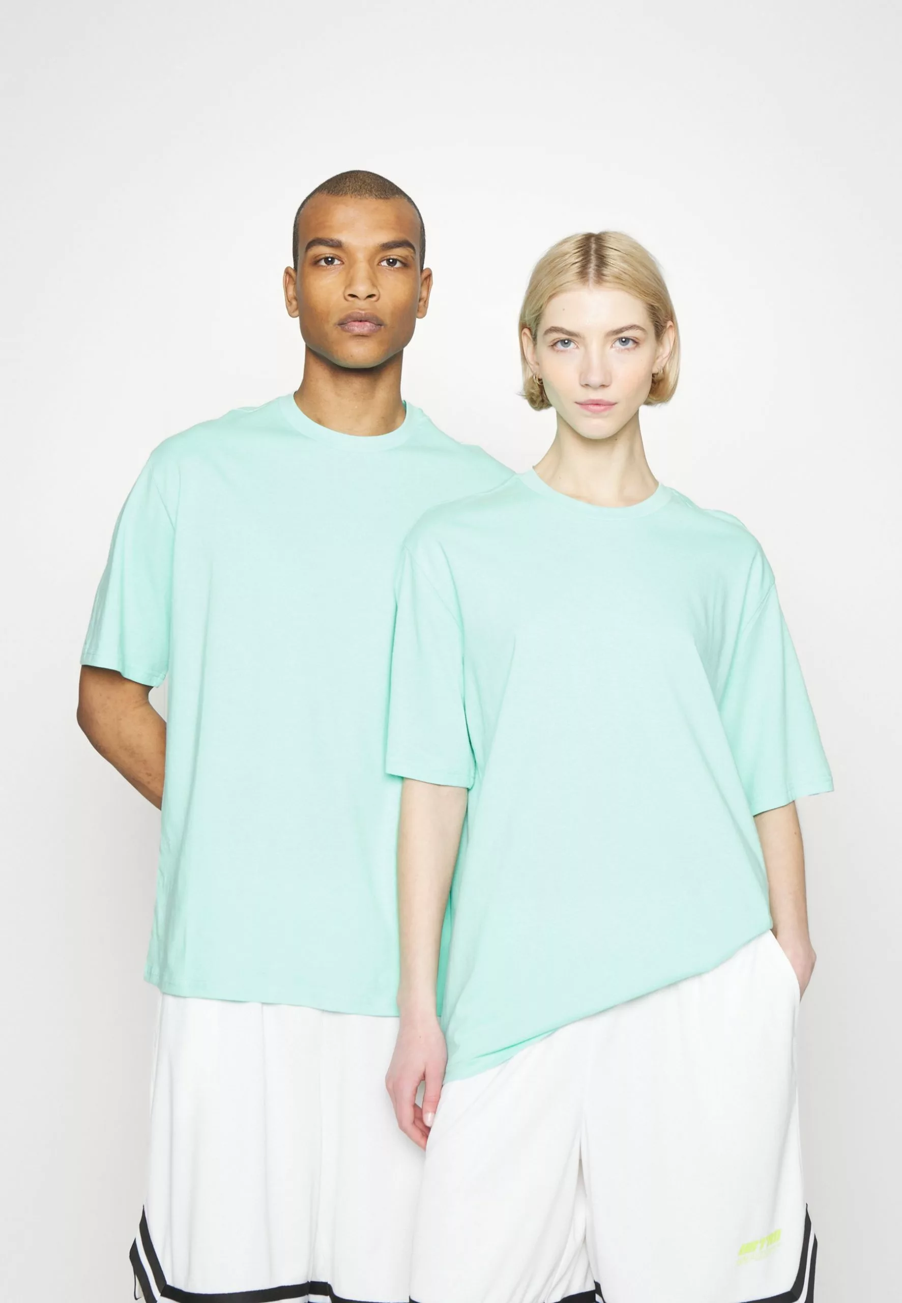 YOURTURN 3Pack Unisex - Basic T-Shirt - White/Mint/Black 3 YOURTURN 3Pack Unisex - Basic T-Shirt - White/Mint/Black - Image 3