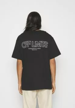 YOURTURN Unisex - Print T-Shirt - Black 8 YOURTURN Unisex - Print T-Shirt - Black -Yourturn Shop 0855144f662a4a5d91f241ed3782c8d6 scaled