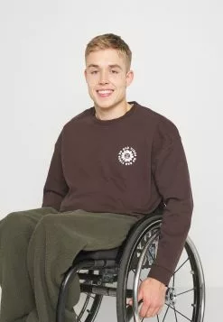 YOURTURN Unisex - Sweatshirt - Dark Brown -Yourturn Shop 089cd290a1504c09914d659c402370b4 scaled