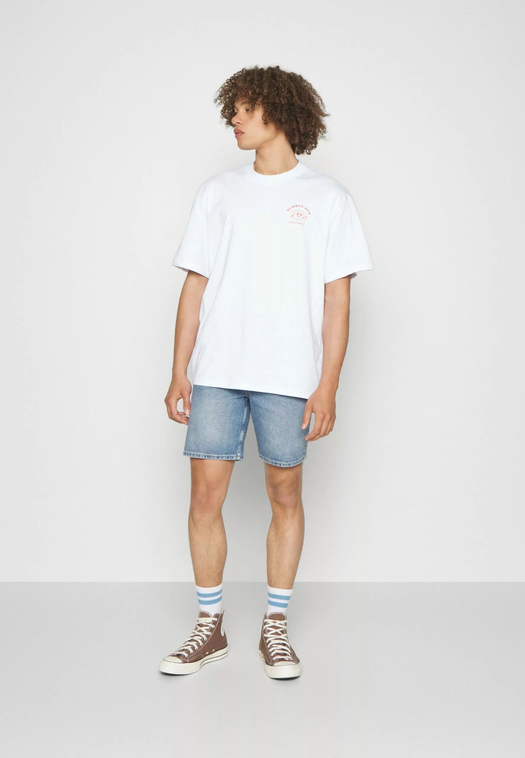 YOURTURN Unisex - Print T-Shirt - White 2 YOURTURN Unisex - Print T-Shirt - White - Image 2