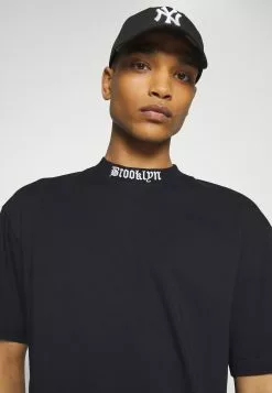 YOURTURN Unisex - Print T-Shirt - Black 9 YOURTURN Unisex - Print T-Shirt - Black -Yourturn Shop 0daa146f8acd49e59c57ef60049cf60c scaled