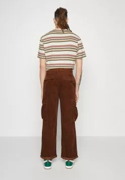 YOURTURN Corduroy Unisex - Cargo Trousers - Dark Brown 7 YOURTURN Corduroy Unisex - Cargo Trousers - Dark Brown -Yourturn Shop 0e07567522ac467db95b50c007f851df scaled