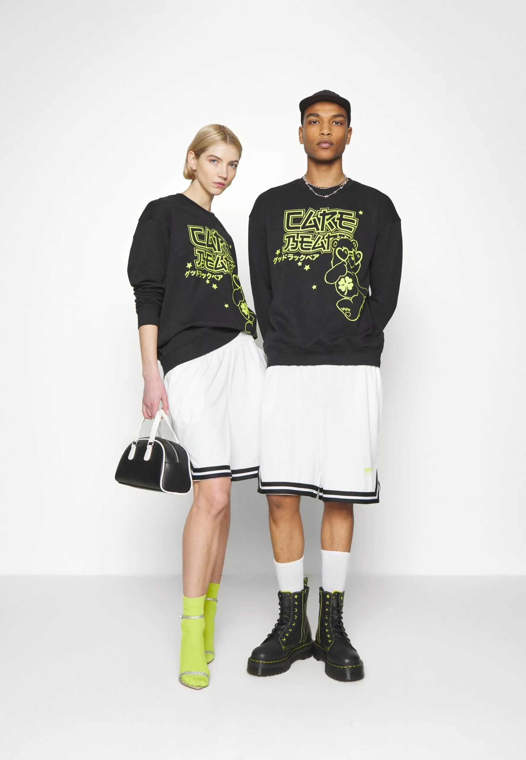 YOURTURN Care Bears Unisex - Sweatshirt - Black 2 YOURTURN Care Bears Unisex - Sweatshirt - Black - Image 2