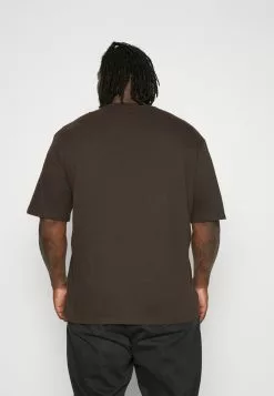 YOURTURN Print T-Shirt - Brown -Yourturn Shop 14a43eedb6a444ba8d5e7f9d37234b20 scaled