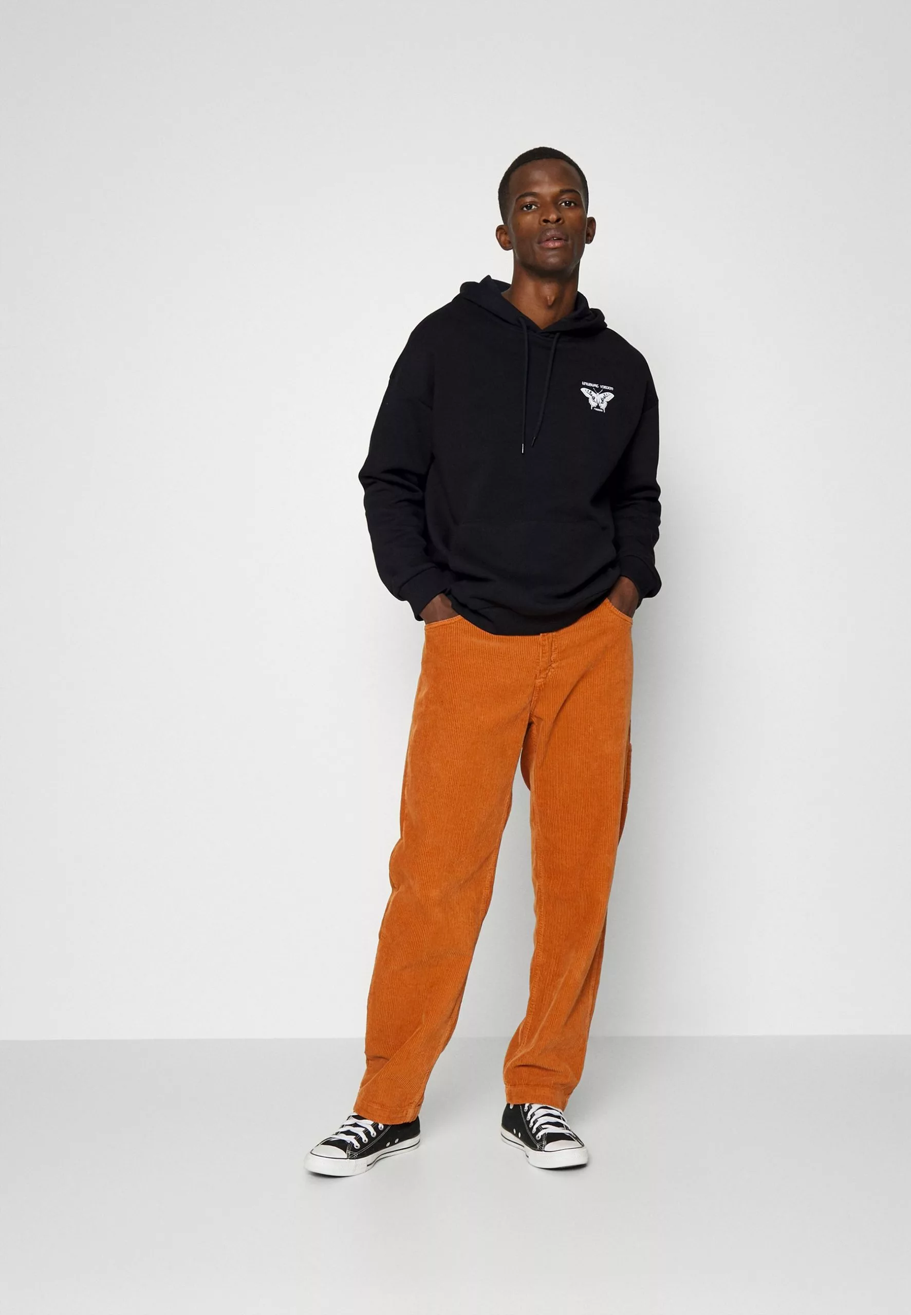 YOURTURN Unisex - Hoodie - Black 2 YOURTURN Unisex - Hoodie - Black - Image 2