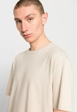 YOURTURN Unisex 5 Pack - Basic T-Shirt - Dark Grey/White/Beige -Yourturn Shop 1ff81c02e3974b36b3df2f96840a35da scaled