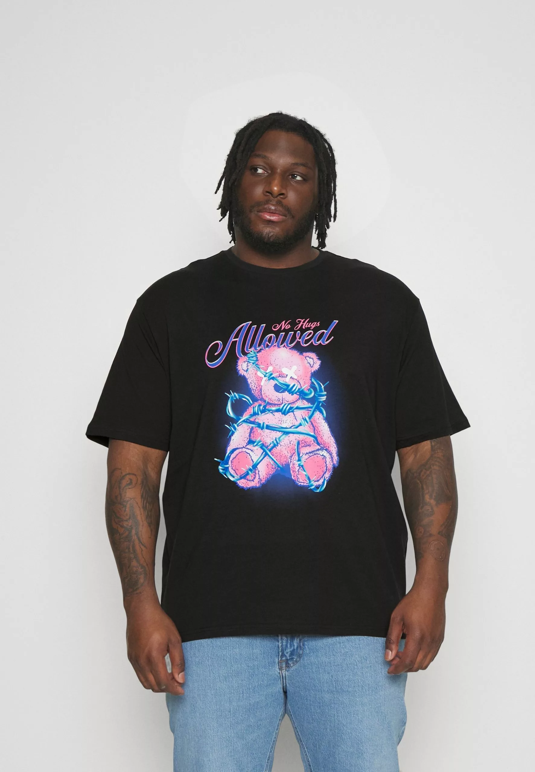 YOURTURN Print T-Shirt - Black 1 YOURTURN Print T-Shirt - Black