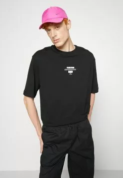 YOURTURN Unisex - Print T-Shirt -Black -Yourturn Shop 2087776eb2fe4f6b99c0133ce300bd26 scaled