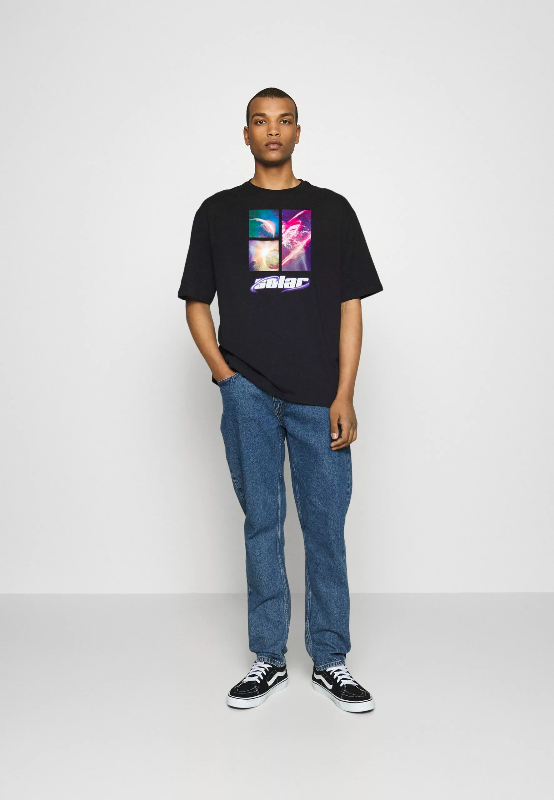 YOURTURN Unisex - Print T-Shirt - Black 2 YOURTURN Unisex - Print T-Shirt - Black - Image 2