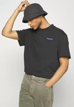 YOURTURN Unisex - Print T-Shirt - Black -Yourturn Shop 228c61842f494c34bd0fd7c81d06f376 scaled