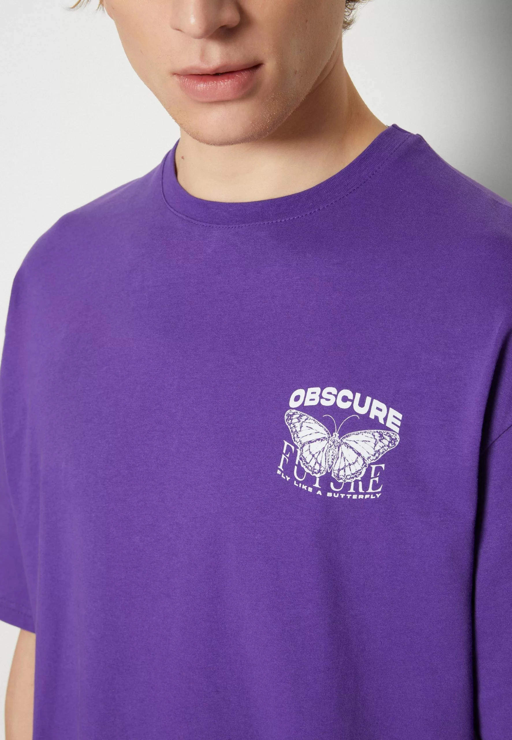 YOURTURN Nostalgia Future Tee Unisex - Print T-Shirt - Purple 6 YOURTURN Nostalgia Future Tee Unisex - Print T-Shirt - Purple - Image 6