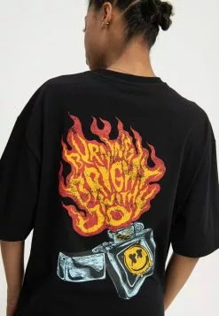 YOURTURN Unisex - Print T-Shirt - Black -Yourturn Shop 2f2a96374eef41f39632c8786d3f7dce scaled