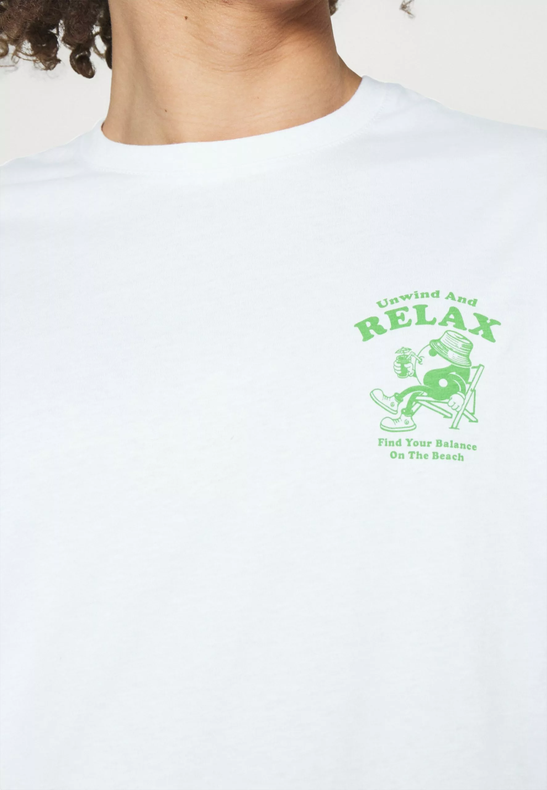 YOURTURN Unisex - Print T-Shirt - White 5 YOURTURN Unisex - Print T-Shirt - White - Image 5