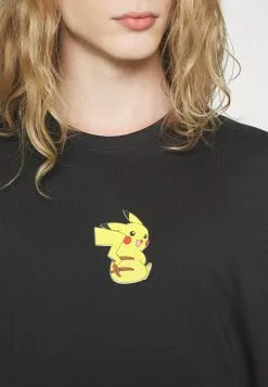 YOURTURN Pokemon Pikachu Unisex - Print T-Shirt - Black -Yourturn Shop 328c4b1f52df4297840bafddc7f1c24a scaled