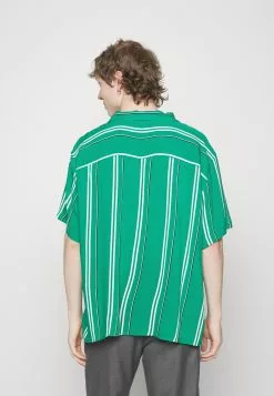 YOURTURN Stripes Boxi - Shirt - Green -Yourturn Shop 33ad028826184f32afd72d60071cd31d scaled