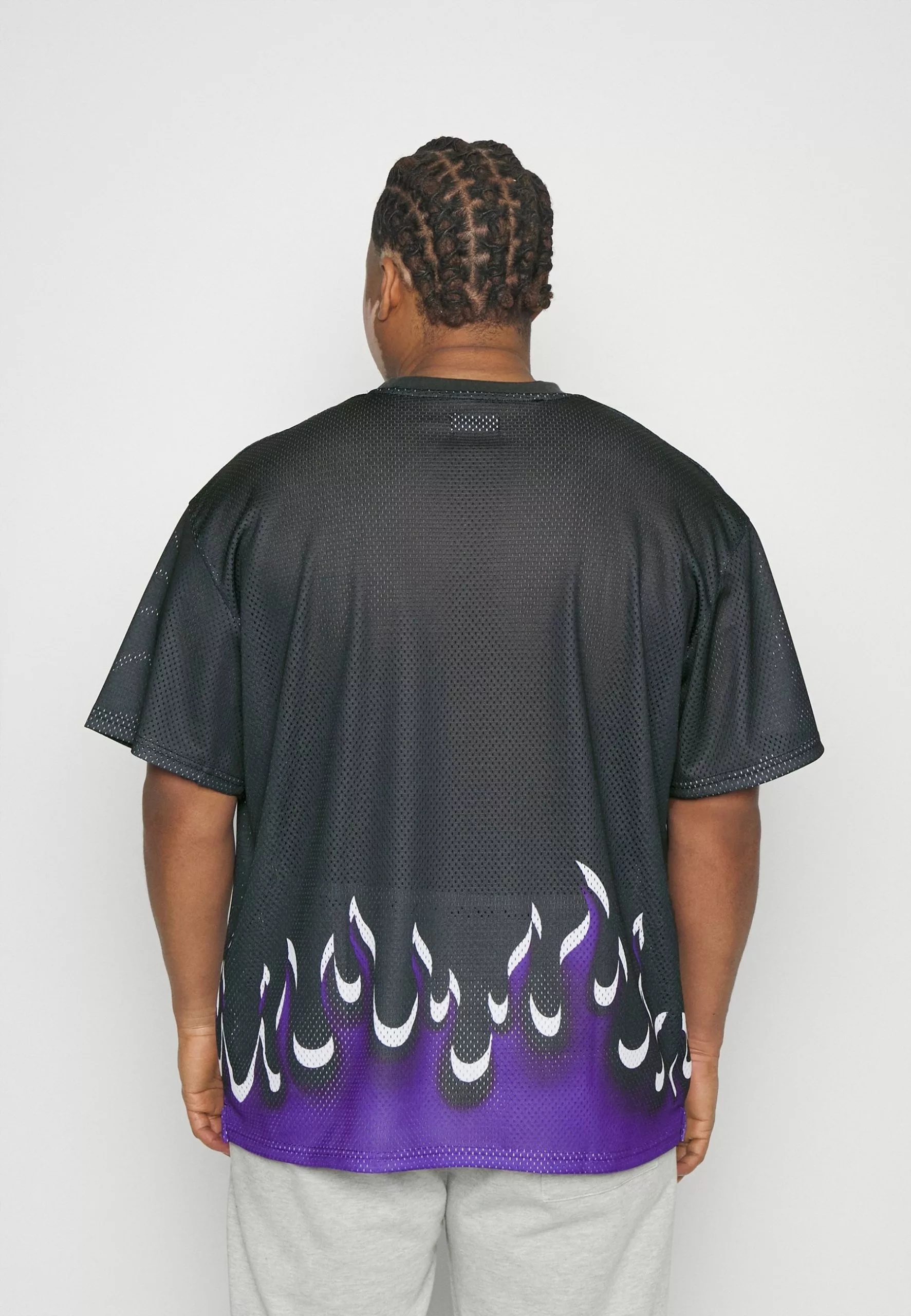 YOURTURN Unisex - Print T-Shirt - Black 3 YOURTURN Unisex - Print T-Shirt - Black - Image 3