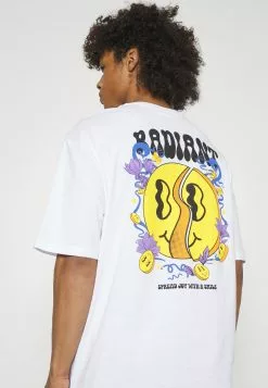 YOURTURN Unisex - Print T-Shirt - White -Yourturn Shop 3468a9b0670d458daf4cc8fcfece8f79 scaled