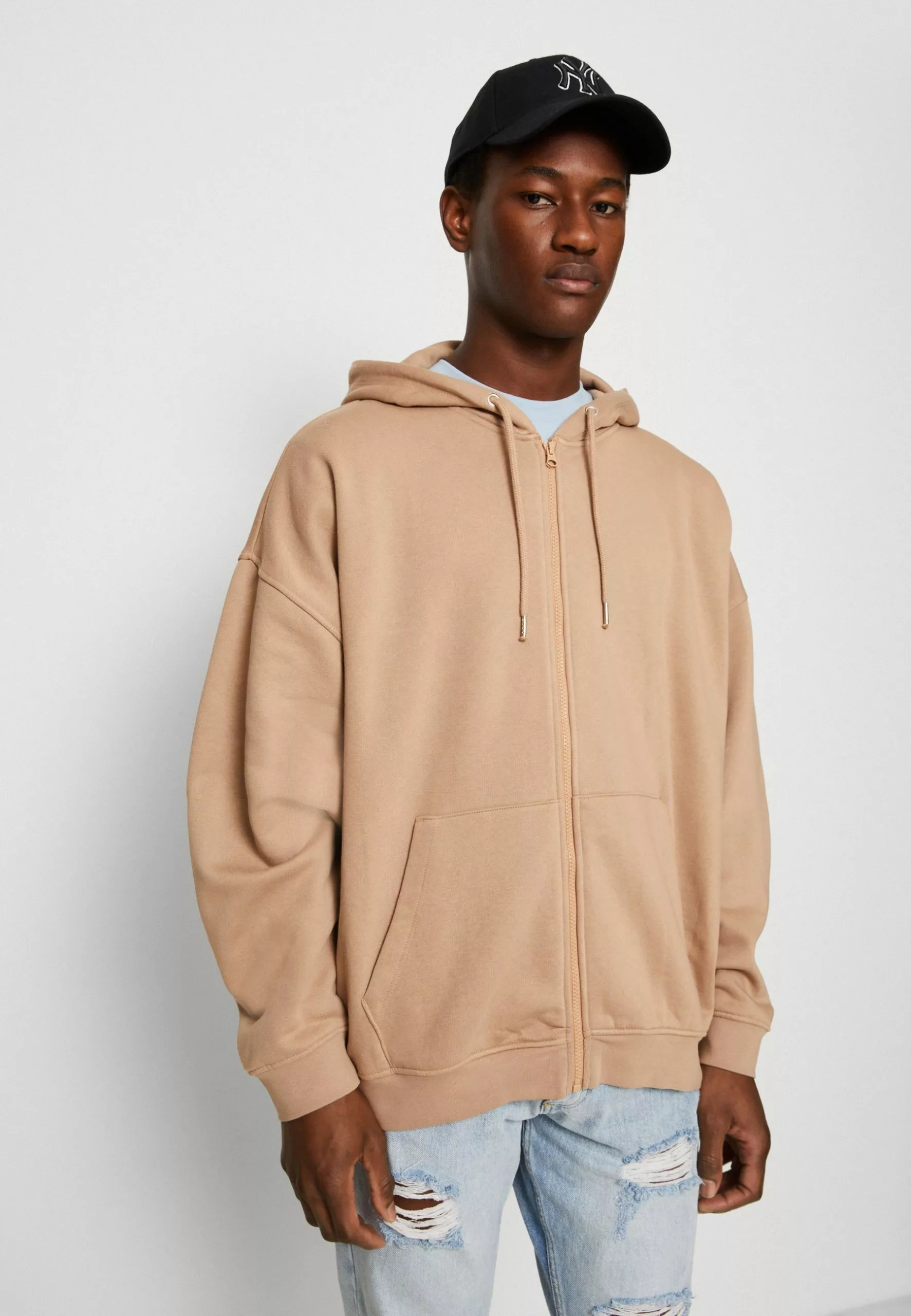 YOURTURN Unisex - Zip-Up Sweatshirt - Tan 4 YOURTURN Unisex - Zip-Up Sweatshirt - Tan - Image 4