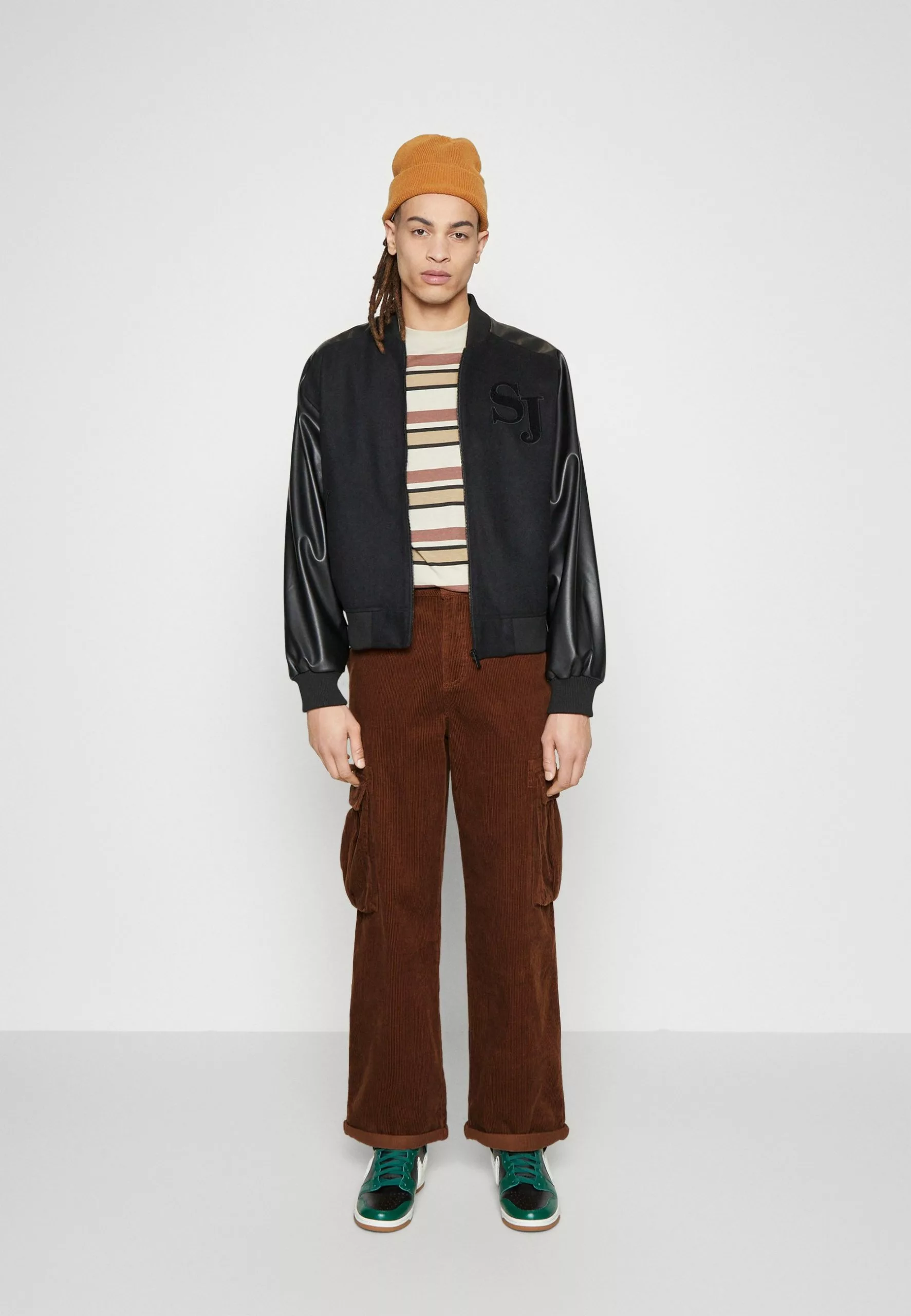 YOURTURN Corduroy Unisex - Cargo Trousers - Dark Brown 2 YOURTURN Corduroy Unisex - Cargo Trousers - Dark Brown - Image 2