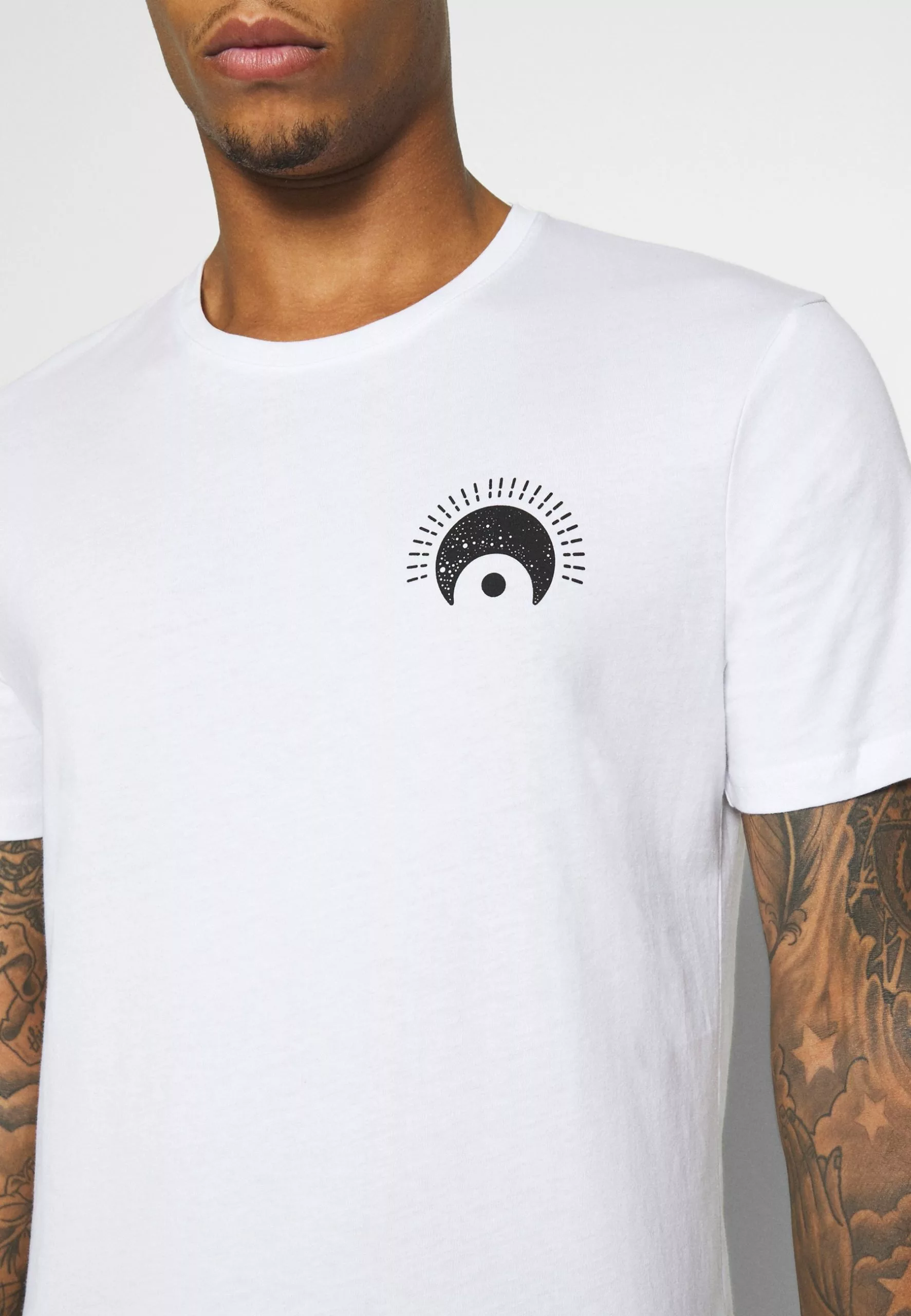 YOURTURN Eye Moon Tee Unisex - Print T-Shirt - White 6 YOURTURN Eye Moon Tee Unisex - Print T-Shirt - White - Image 6