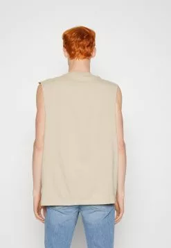 YOURTURN Unisex 2 Pack - Top - Beige/Dark Blue 9 YOURTURN Unisex 2 Pack - Top - Beige/Dark Blue -Yourturn Shop 4f0d8b5fdd7947bbb5fbcf527ac8c441 scaled