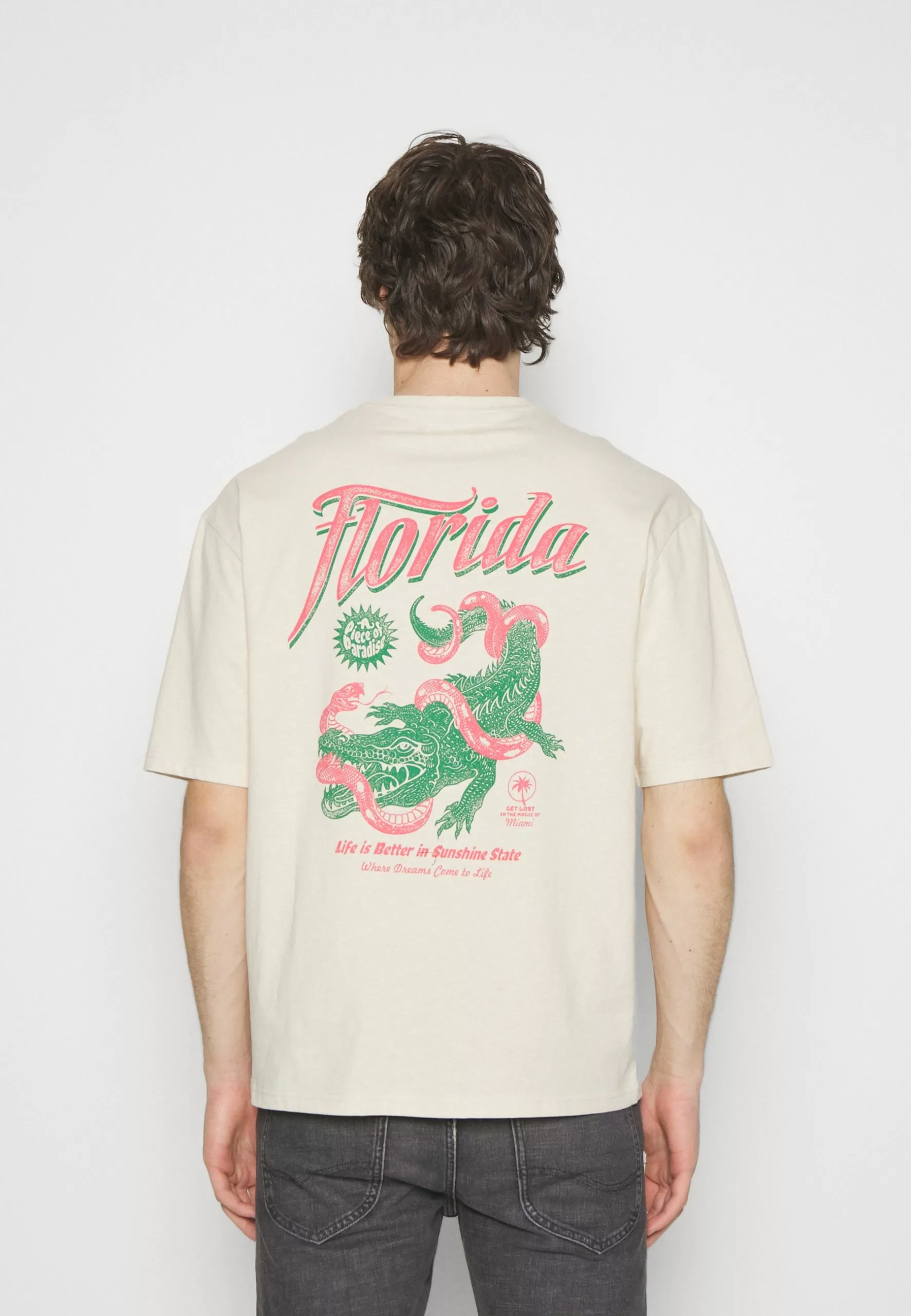 YOURTURN Crocodile Florida Graphic Tee Unisex- Print T-Shirt - Beige 1 YOURTURN Crocodile Florida Graphic Tee Unisex- Print T-Shirt - Beige
