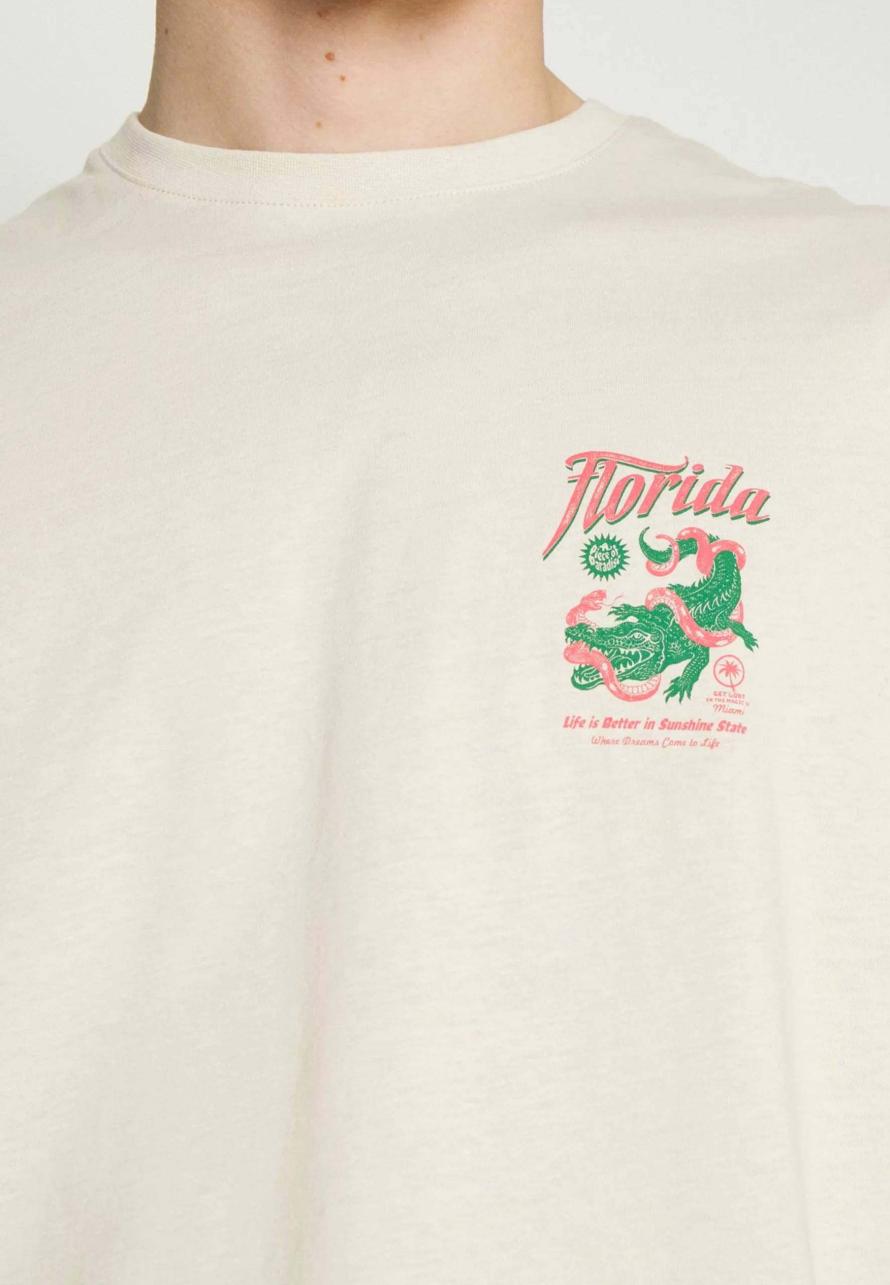 YOURTURN Crocodile Florida Graphic Tee Unisex- Print T-Shirt - Beige 5 YOURTURN Crocodile Florida Graphic Tee Unisex- Print T-Shirt - Beige - Image 5
