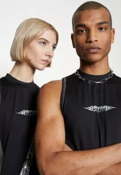 YOURTURN Unisex - Top - Black 9 YOURTURN Unisex - Top - Black -Yourturn Shop 521513579e2b418aada24f416c1f819d scaled