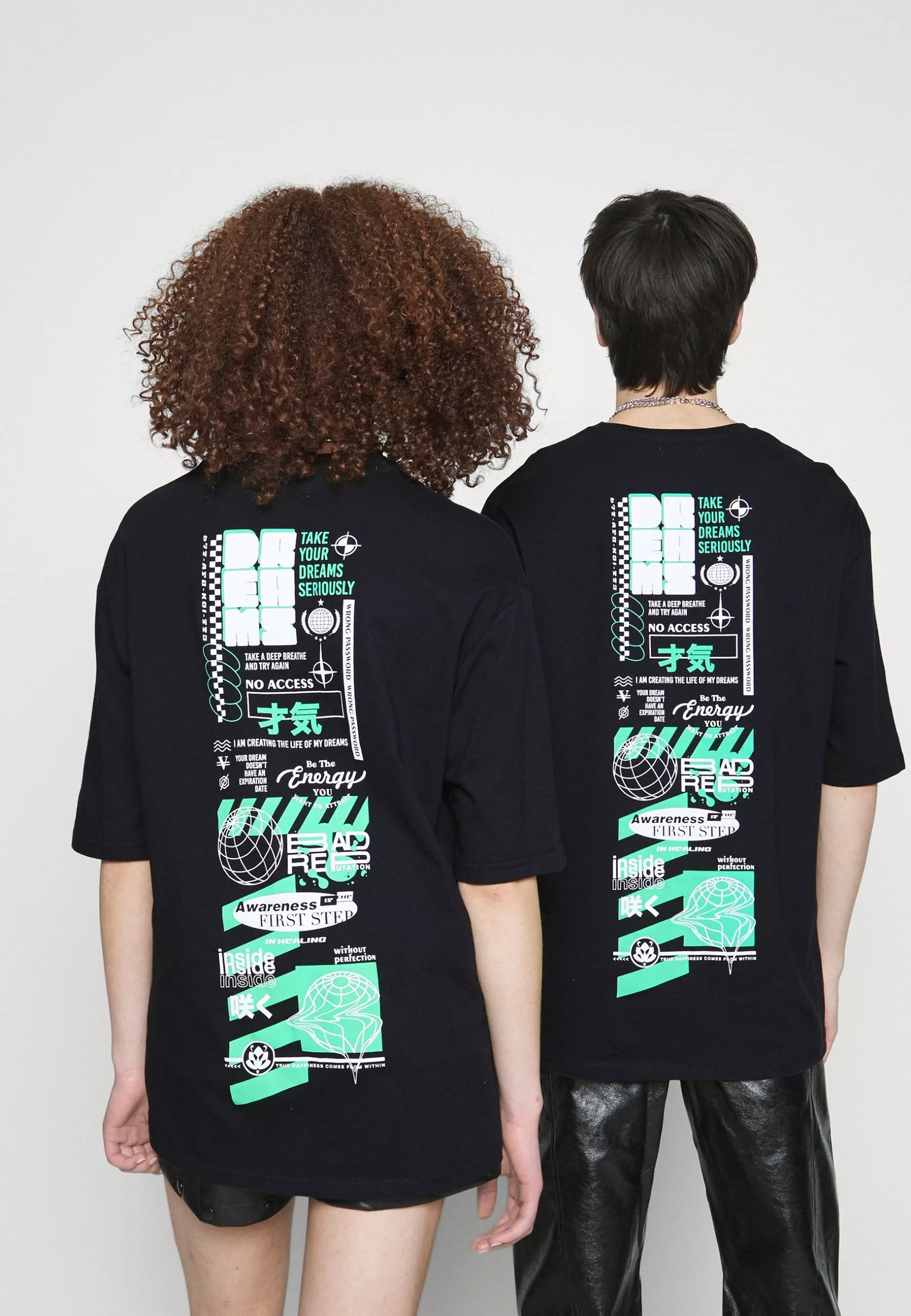 YOURTURN Unisex - Print T-Shirt - Black 3 YOURTURN Unisex - Print T-Shirt - Black - Image 3