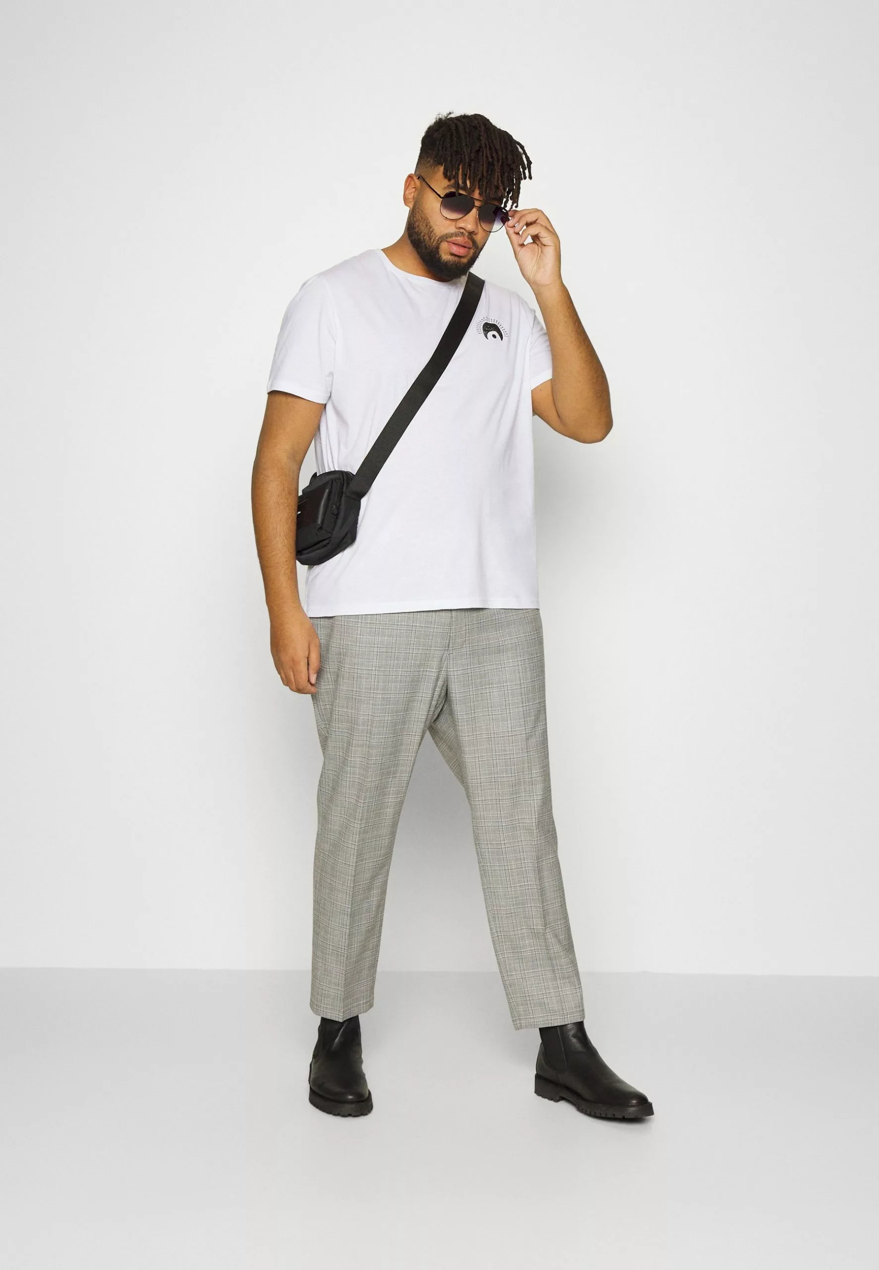 YOURTURN Eye Moon Tee Unisex - Print T-Shirt - White 2 YOURTURN Eye Moon Tee Unisex - Print T-Shirt - White - Image 2