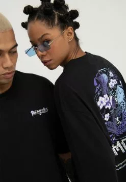 YOURTURN Unisex - Print T-Shirt - Black 13 YOURTURN Unisex - Print T-Shirt - Black -Yourturn Shop 61332ec5fea74c2ca89737c4e512ce80 scaled