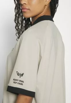 YOURTURN Multi Placement Polo - Polo Shirt -Yourturn Shop 64bc182ade6a47d5a575cc07abbd7029 scaled