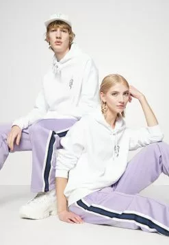 YOURTURN Unisex - Hoodie - White 9 YOURTURN Unisex - Hoodie - White -Yourturn Shop 66b32faa73fa4b949d464802d4eac37c scaled