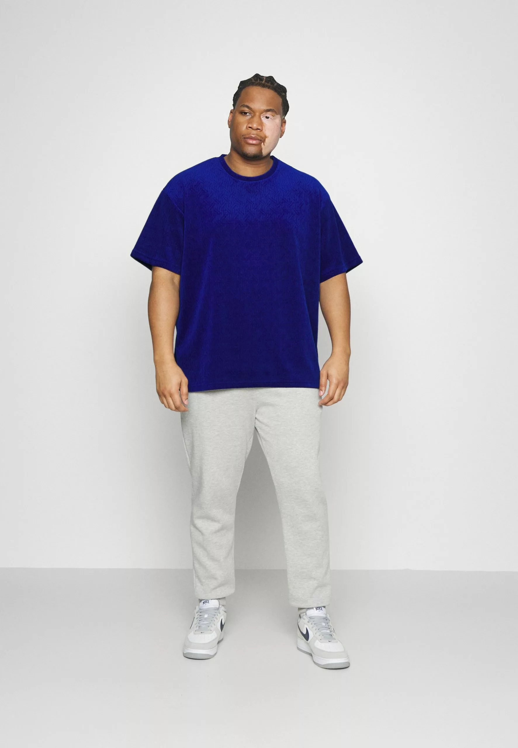 YOURTURN Unisex - Basic T-Shirt - Dark Blue 2 YOURTURN Unisex - Basic T-Shirt - Dark Blue - Image 2