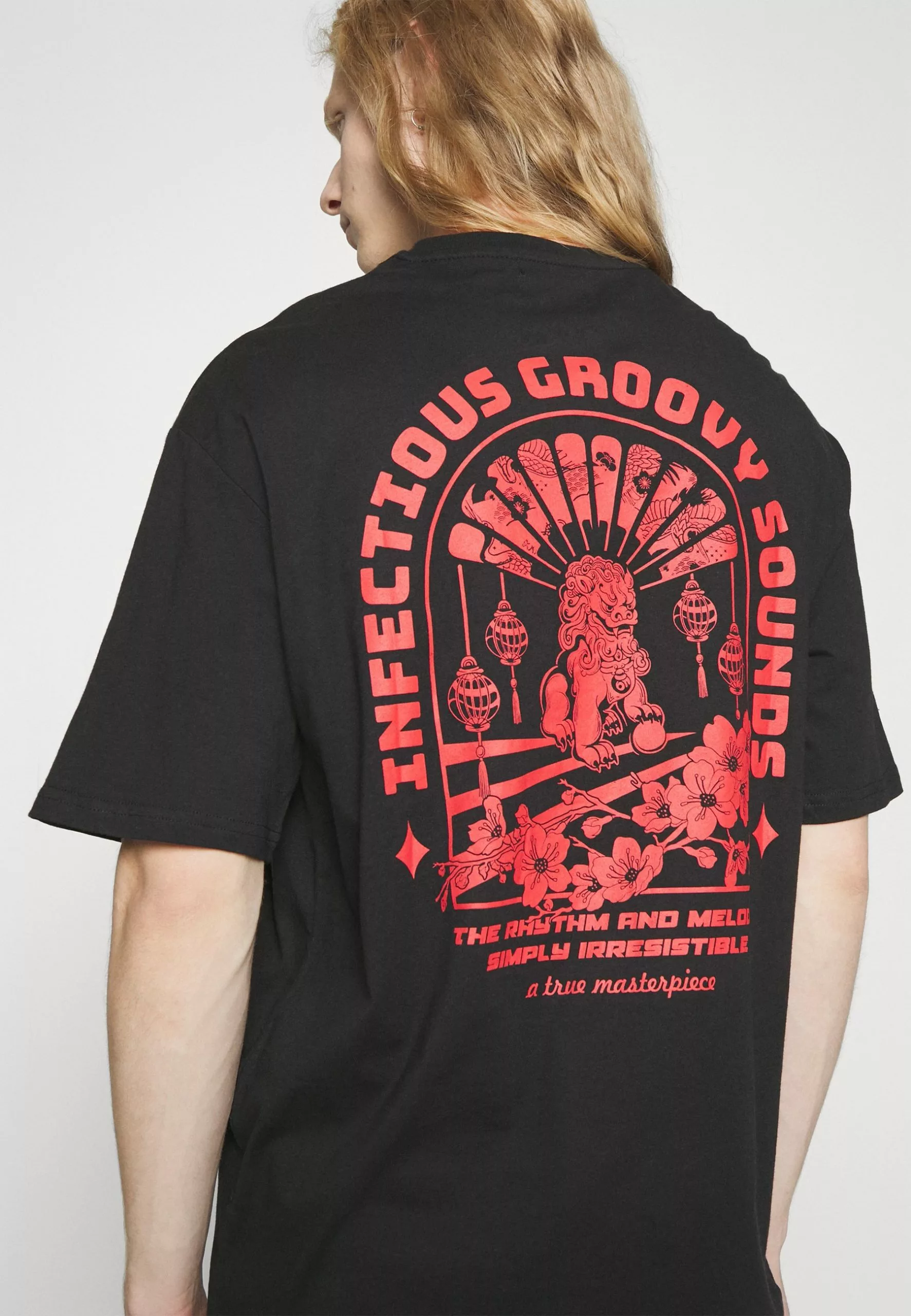 YOURTURN Unisex - Print T-Shirt - Black 4 YOURTURN Unisex - Print T-Shirt - Black - Image 4