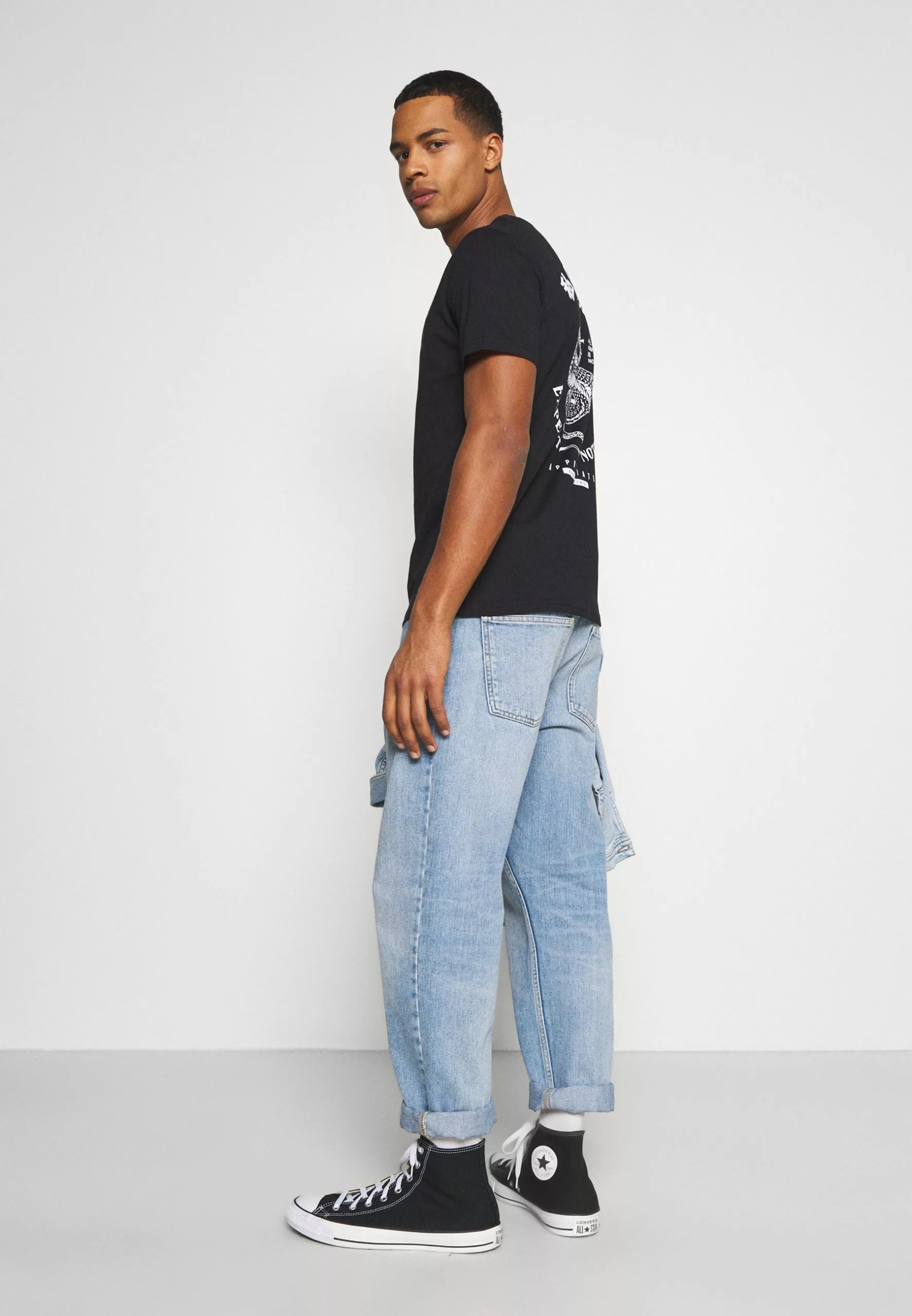 YOURTURN Unisex - Print T-Shirt - Black 5 YOURTURN Unisex - Print T-Shirt - Black - Image 5