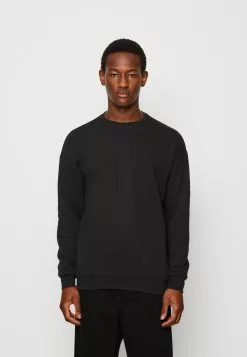 YOURTURN Unisex 2 Pack - Sweatshirt - Black/White -Yourturn Shop 8183bcb7d8834a4cb3292c32a4e0a1cb scaled