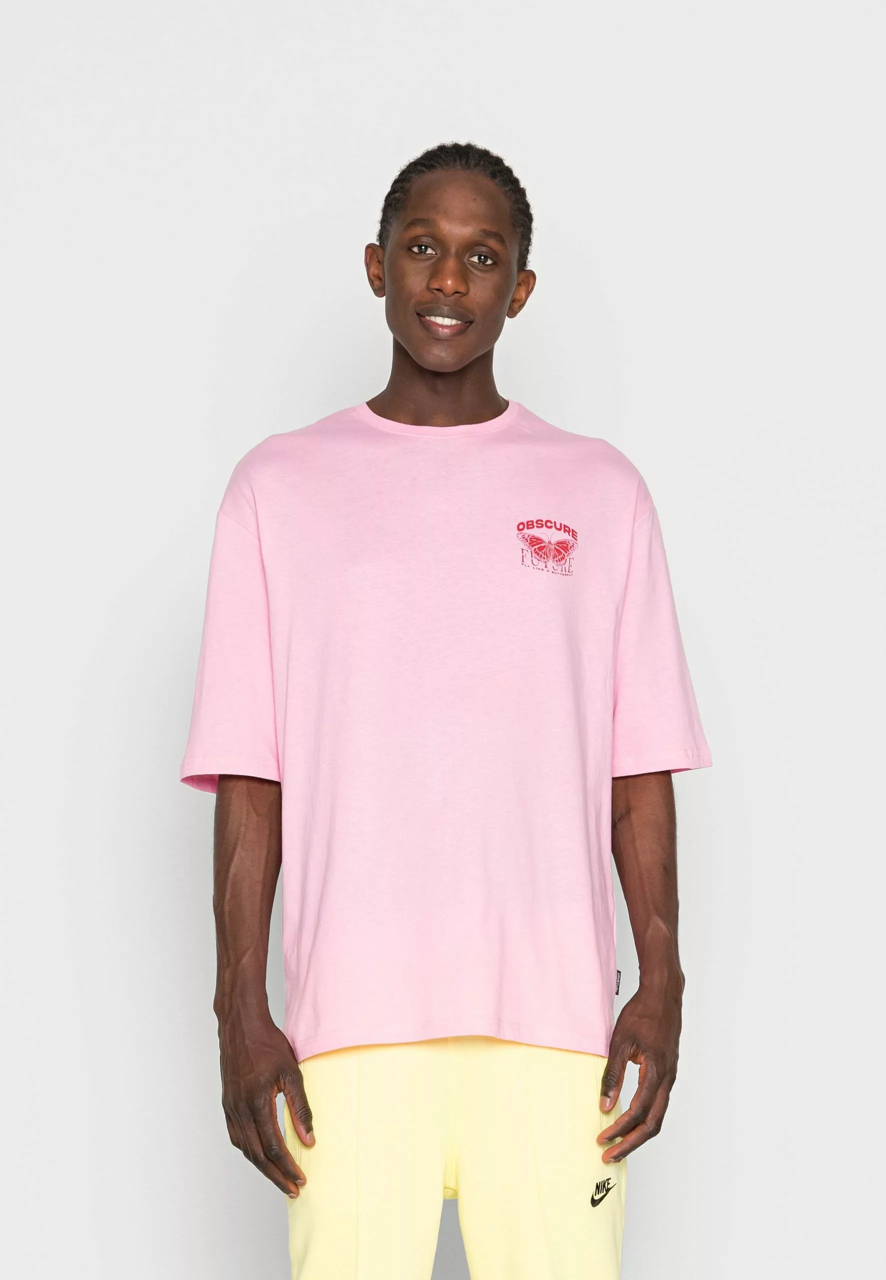 YOURTURN Nostalgia Future Tee Unisex - Print T-Shirt - Pink 3 YOURTURN Nostalgia Future Tee Unisex - Print T-Shirt - Pink - Image 3