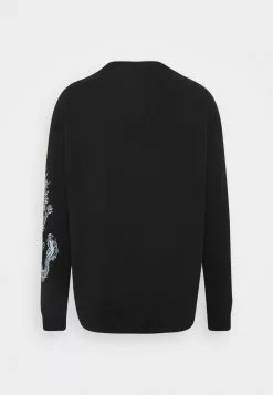 YOURTURN Sweatshirt - Black 17 YOURTURN Sweatshirt - Black -Yourturn Shop 8a62da6cadc3458799143a307c744129 scaled