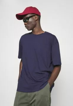 YOURTURN Unisex - Print T-Shirt - Dark Blue -Yourturn Shop 8cdb24fa80d34ce385a965b0fddfd54b scaled