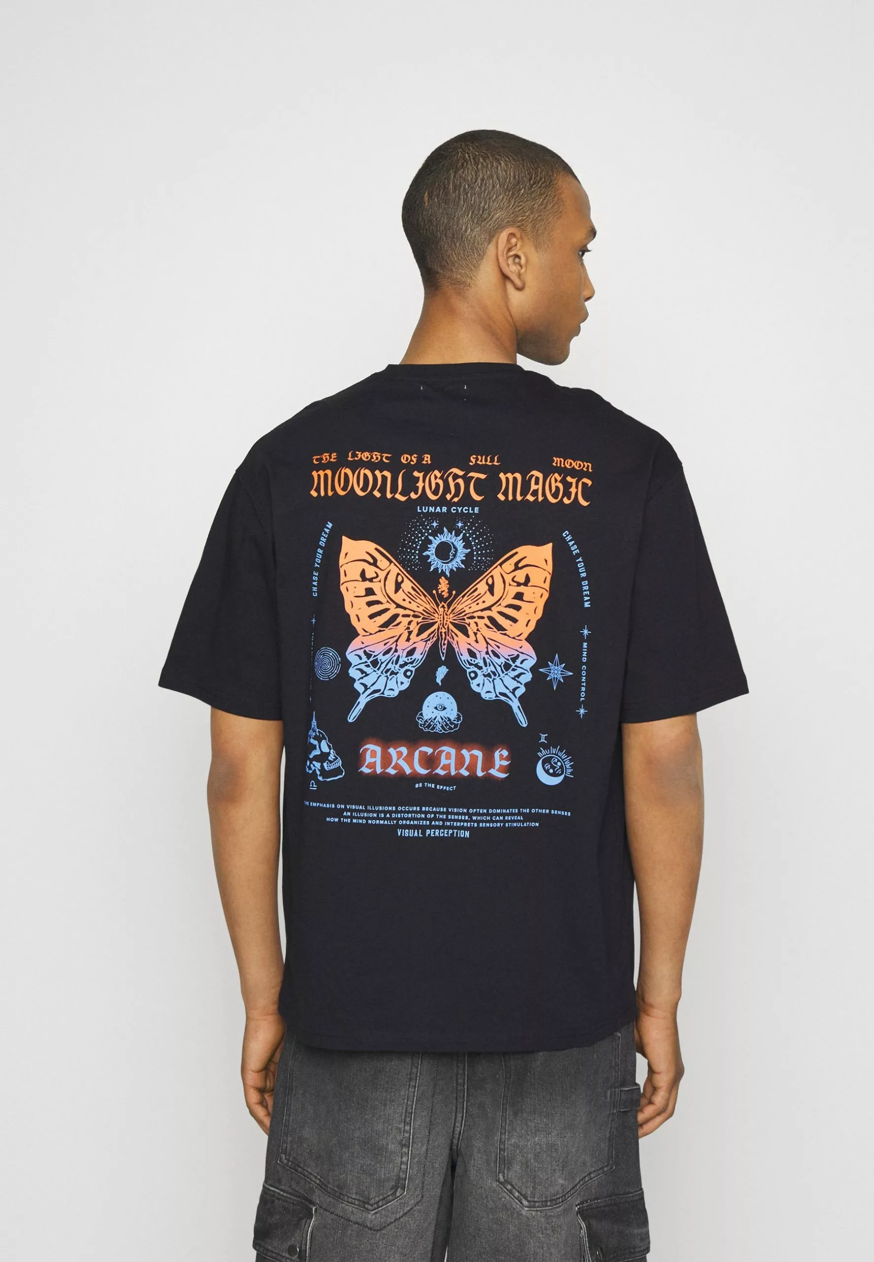 YOURTURN Unisex - Print T-Shirt - Black 1 YOURTURN Unisex - Print T-Shirt - Black