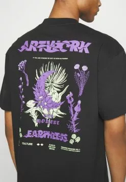 YOURTURN Unisex - Print T-Shirt - Black -Yourturn Shop 90c0570cb7674fb8aaab4fdac206366b scaled