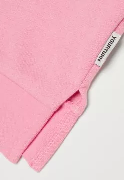 YOURTURN Unisex - Sweatshirt - Pink 21 YOURTURN Unisex - Sweatshirt - Pink -Yourturn Shop 95aceccd130c444f8b4271d07042b544 scaled