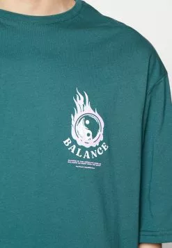 YOURTURN Unisex - Print T-Shirt - Dark Green 13 YOURTURN Unisex - Print T-Shirt - Dark Green -Yourturn Shop 962385b91f6d49f396df26b5fe35e38b scaled