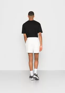 YOURTURN Basic Unisex - Shorts - White -Yourturn Shop 9fccac9582ef48c4bda06c993295ae75 scaled