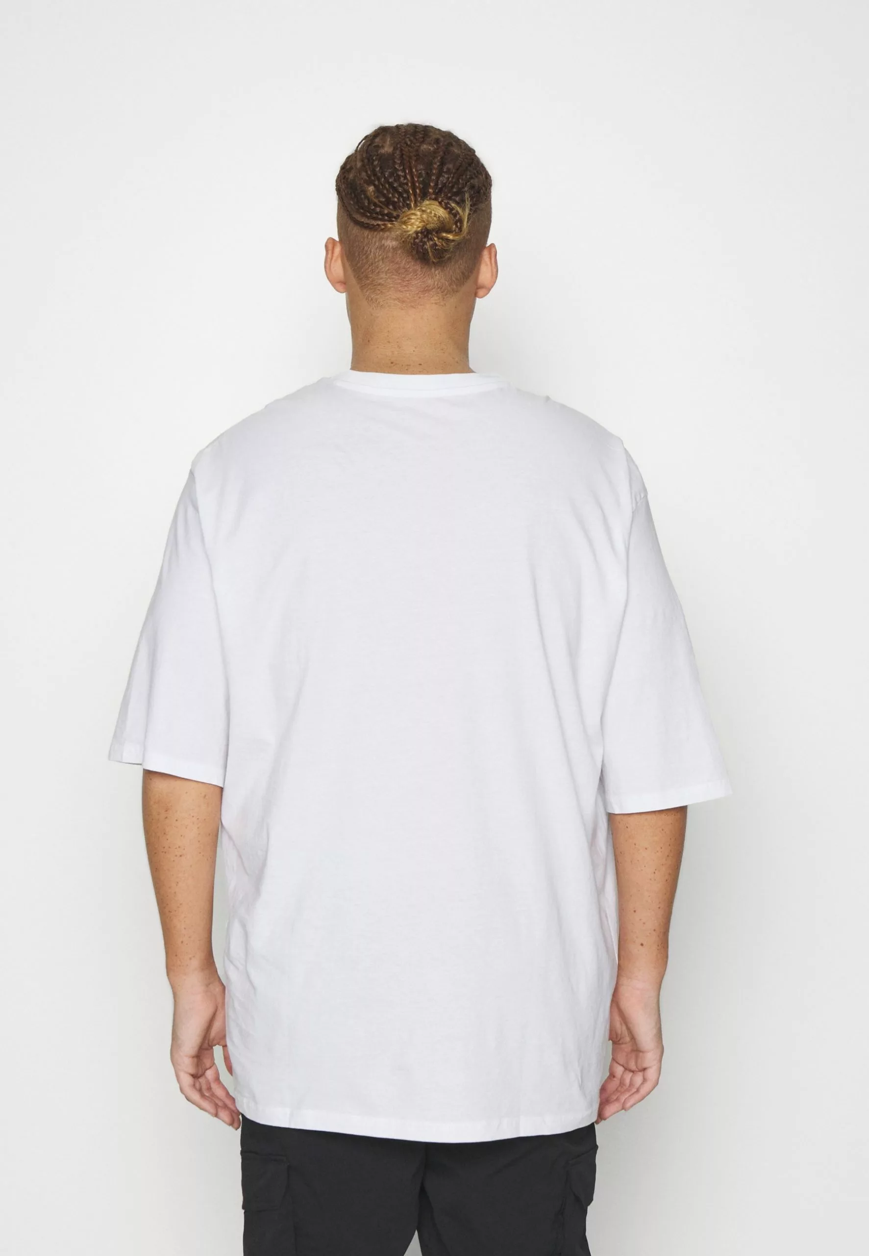 YOURTURN Unisex 3 Pack- Basic T-Shirt - White/Lilac/Black 5 YOURTURN Unisex 3 Pack- Basic T-Shirt - White/Lilac/Black - Image 5