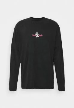 YOURTURN Sweatshirt - Black -Yourturn Shop a827776d8564469c8a7601f3e5469686 scaled