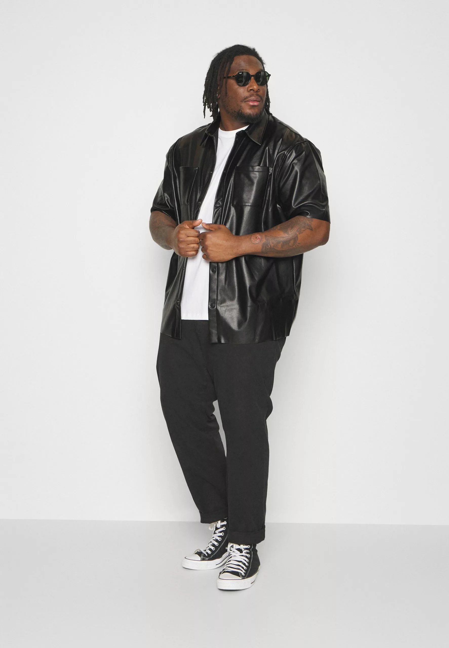 YOURTURN Unisex - Shirt - Black 2 YOURTURN Unisex - Shirt - Black - Image 2