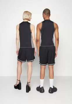 YOURTURN Unisex - Top - Black 8 YOURTURN Unisex - Top - Black -Yourturn Shop ac4bdb1d922d4cde91da6192cf0700f4 scaled