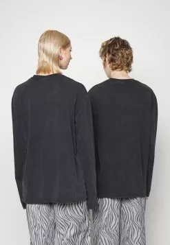 YOURTURN Sweatshirt - Black -Yourturn Shop acd0cfbfda724053b8dc2517d99184e5 scaled